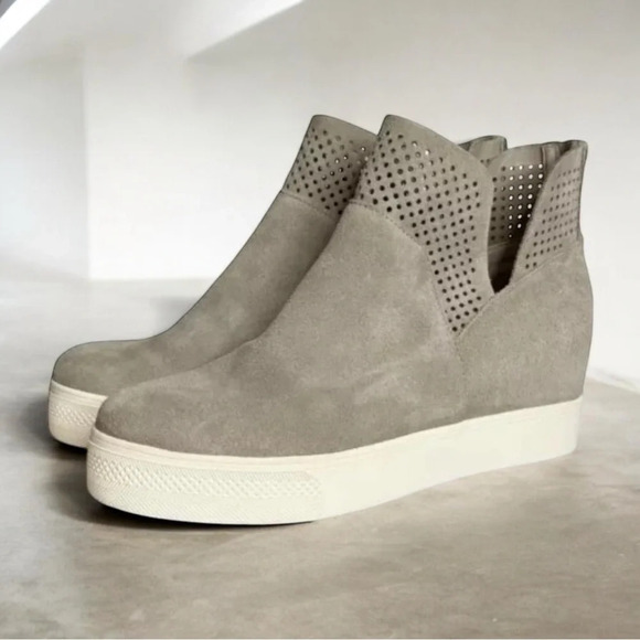 Steve Madden | Winni Suede Sneaker Perforated Hidden Wedge Gray Zip Back - Picture 1 of 7